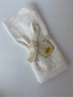Noble Excellence Linen Off-White Placemats-Set of 4